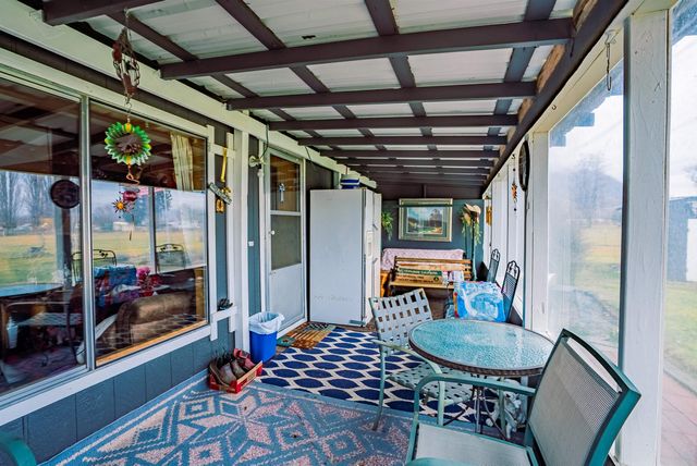 213 Davis Ave, Other, WA 98812