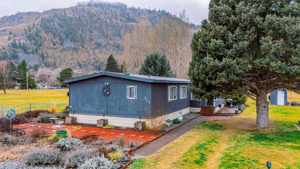 213 Davis Ave, Other, WA 98812