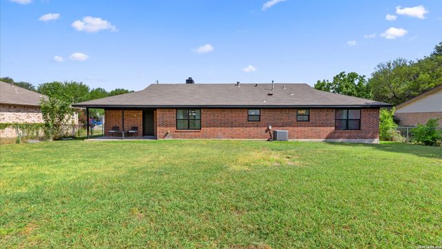 1523 Camellia Ln, New Braunfels, TX 78130