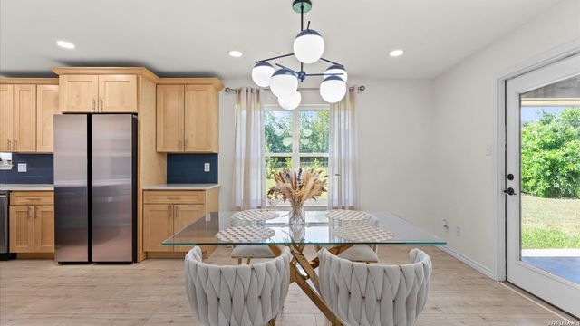1523 Camellia Ln, New Braunfels, TX 78130