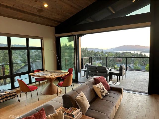 380 Springhill, Big Bear Lake, CA 92315