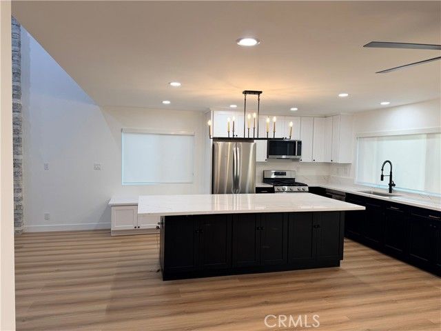 2534 Alona, Santa Ana, CA 92706