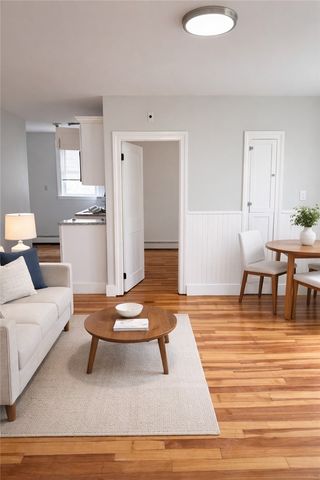 308 State Street 2E, Bristol, RI 02809