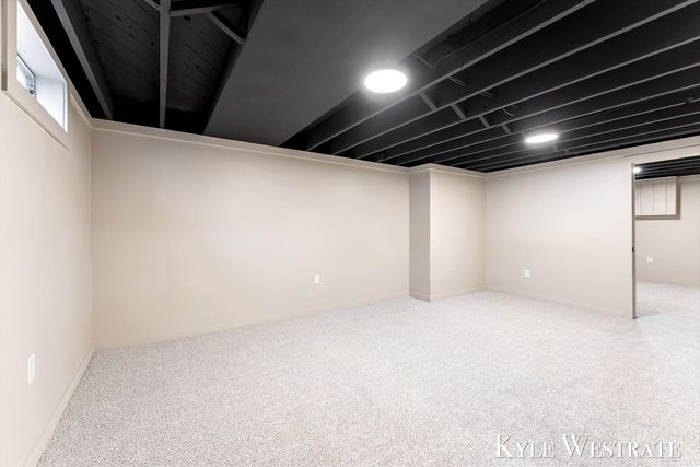 11127 8th Avenue, Tallmadge Twp, MI 49534