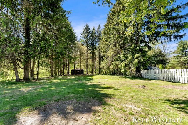 11127 8th Avenue, Tallmadge Twp, MI 49534