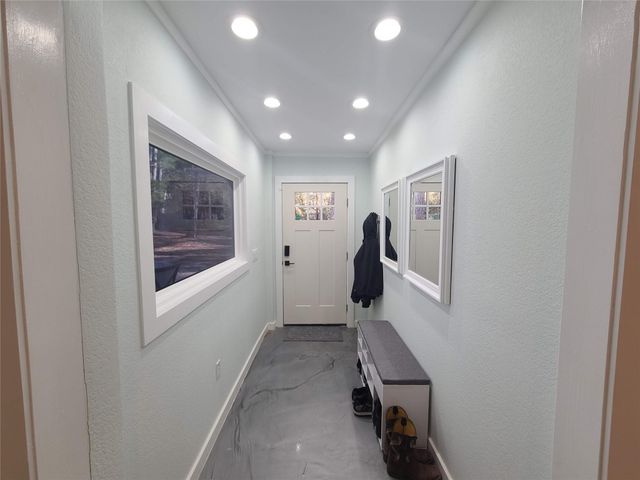 372 Plum ST, Bastrop, TX 78602