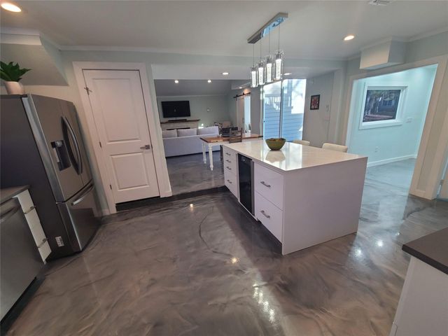 372 Plum ST, Bastrop, TX 78602