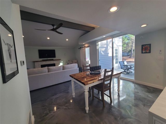 372 Plum ST, Bastrop, TX 78602