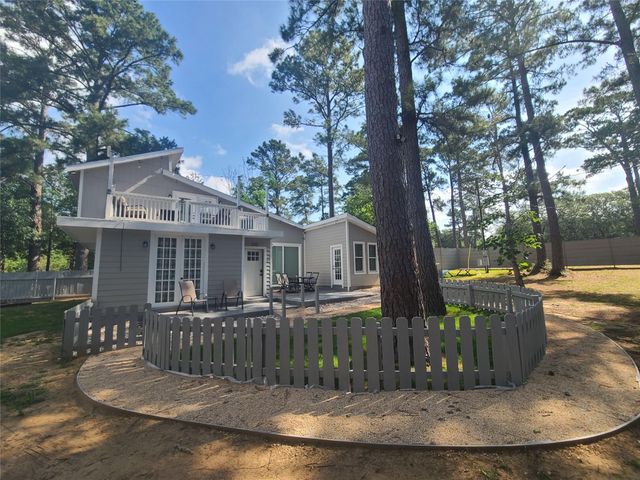 372 Plum ST, Bastrop, TX 78602