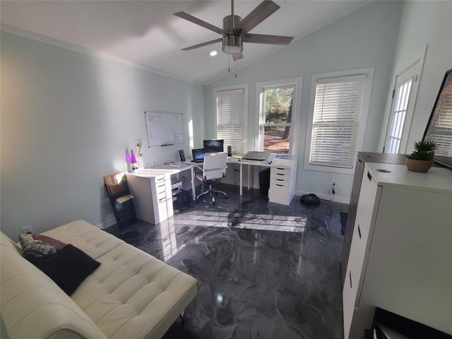 372 Plum ST, Bastrop, TX 78602