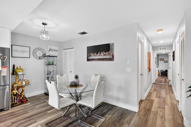 1434 SE Larkwood Circle, Port Saint Lucie, FL 34952