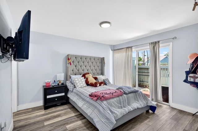 1434 SE Larkwood Circle, Port Saint Lucie, FL 34952