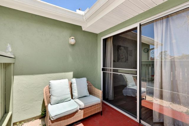 1434 SE Larkwood Circle, Port Saint Lucie, FL 34952