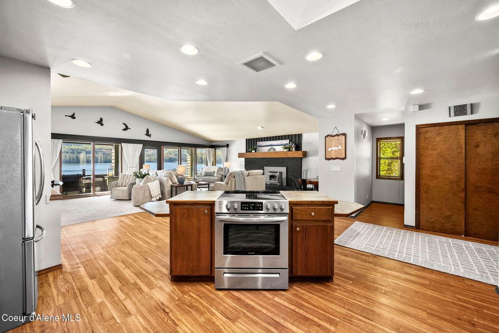 10408 W EVEREST LOOP, Spirit Lake, ID 83869 photo 28