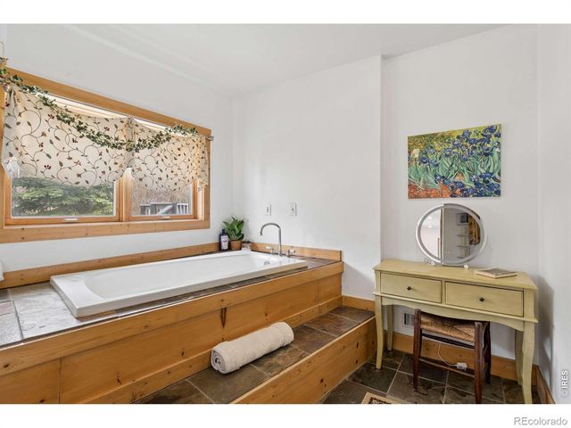 609 W 4th Street, Nederland, CO 80466