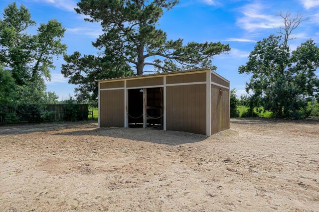 17055 Rogers Road, Willis, TX 77378