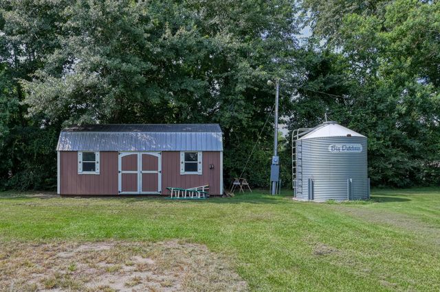 17055 Rogers Road, Willis, TX 77378