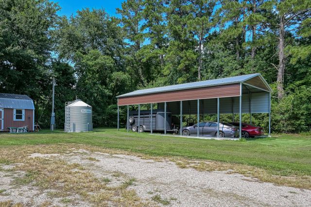 17055 Rogers Road, Willis, TX 77378