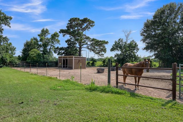 17055 Rogers Road, Willis, TX 77378