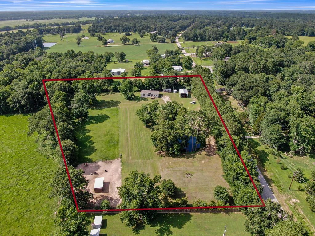 17055 Rogers Road, Willis, TX 77378