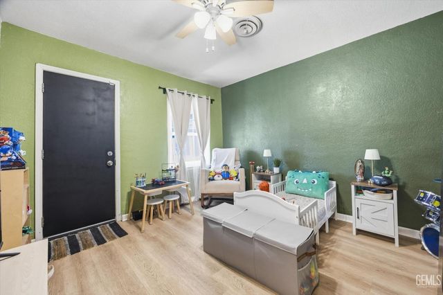 3300 Mesa Drive, Bakersfield, CA 93306