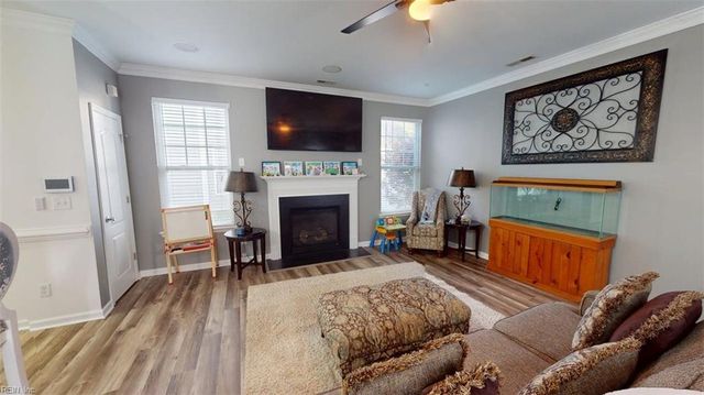 225 W Gilbert ST, Hampton, VA 23669