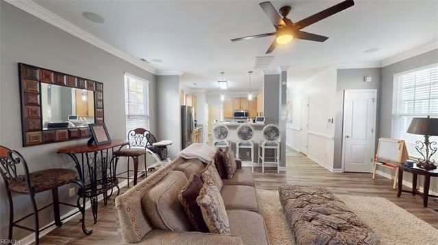 225 W Gilbert ST, Hampton, VA 23669