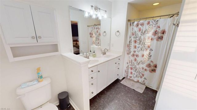 225 W Gilbert ST, Hampton, VA 23669