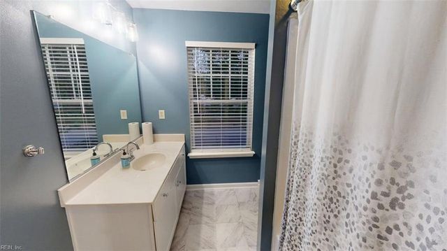 225 W Gilbert ST, Hampton, VA 23669
