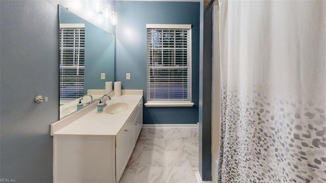 225 W Gilbert ST, Hampton, VA 23669
