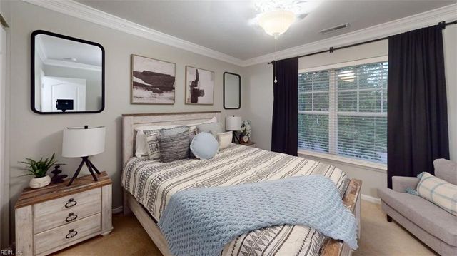 225 W Gilbert ST, Hampton, VA 23669