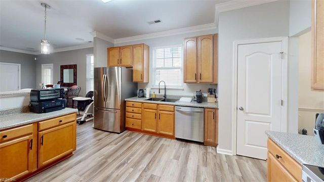 225 W Gilbert ST, Hampton, VA 23669