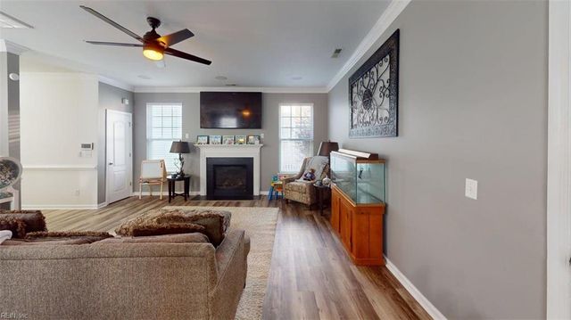 225 W Gilbert ST, Hampton, VA 23669