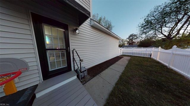 225 W Gilbert ST, Hampton, VA 23669