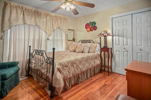 218 Burnet Street, Port Lavaca, TX 77979