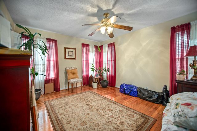 218 Burnet Street, Port Lavaca, TX 77979