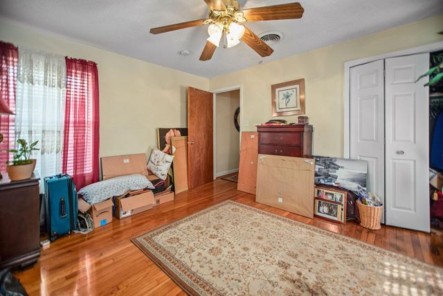 218 Burnet Street, Port Lavaca, TX 77979