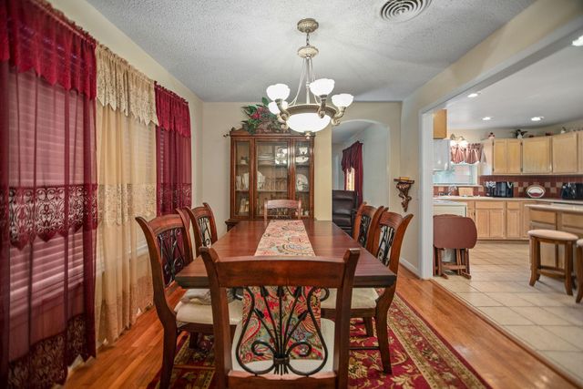 218 Burnet Street, Port Lavaca, TX 77979