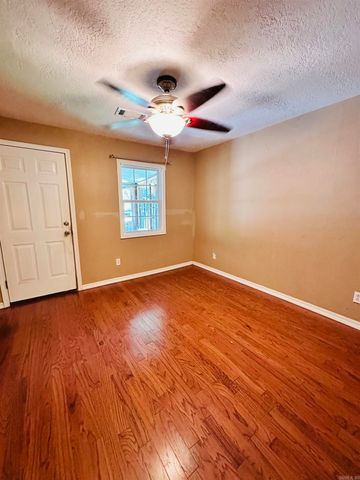 5980 Cord Road, Newark, AR 72562