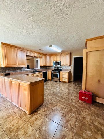 5980 Cord Road, Newark, AR 72562