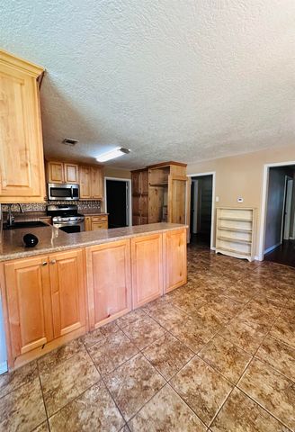 5980 Cord Road, Newark, AR 72562