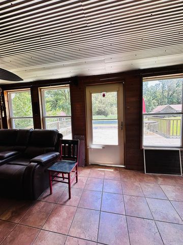 5980 Cord Road, Newark, AR 72562