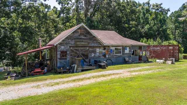 5980 Cord Road, Newark, AR 72562