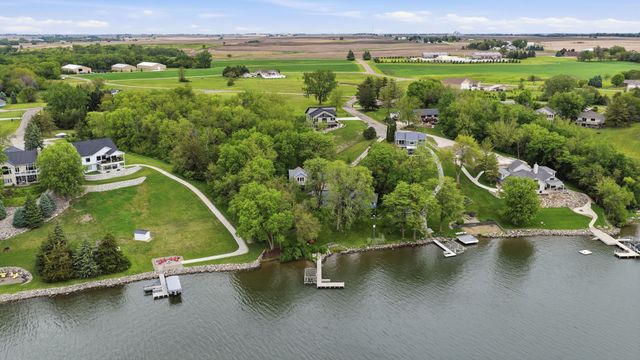 5221 Panorama Point, Panora, IA 50216