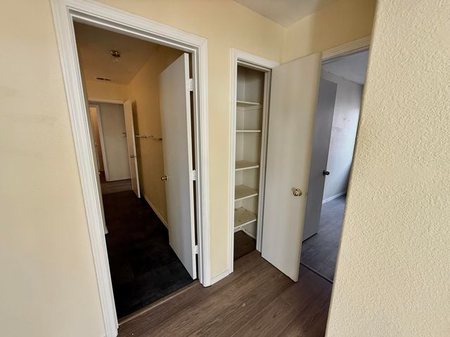 505 Via Patria SW, Albuquerque, NM 87121