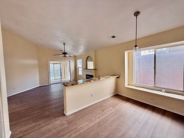 505 Via Patria SW, Albuquerque, NM 87121