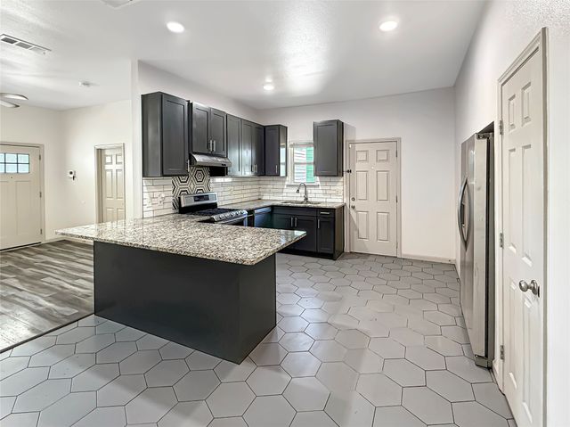 1719 25th Street, Fort Worth, TX 76164