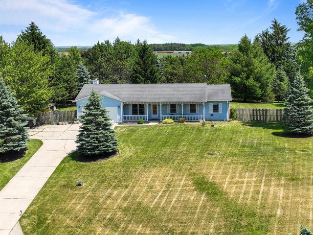 11705 334th AVENUE, Twin Lakes, WI 53181