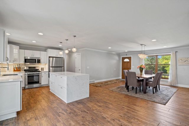 11705 334th AVENUE, Twin Lakes, WI 53181