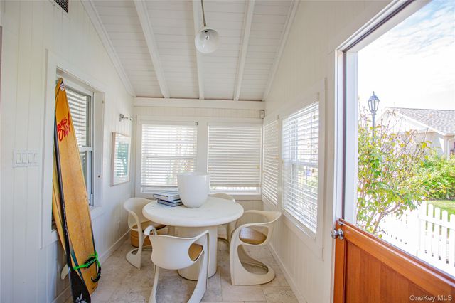 16 June Walk, Long Beach, NY 11561